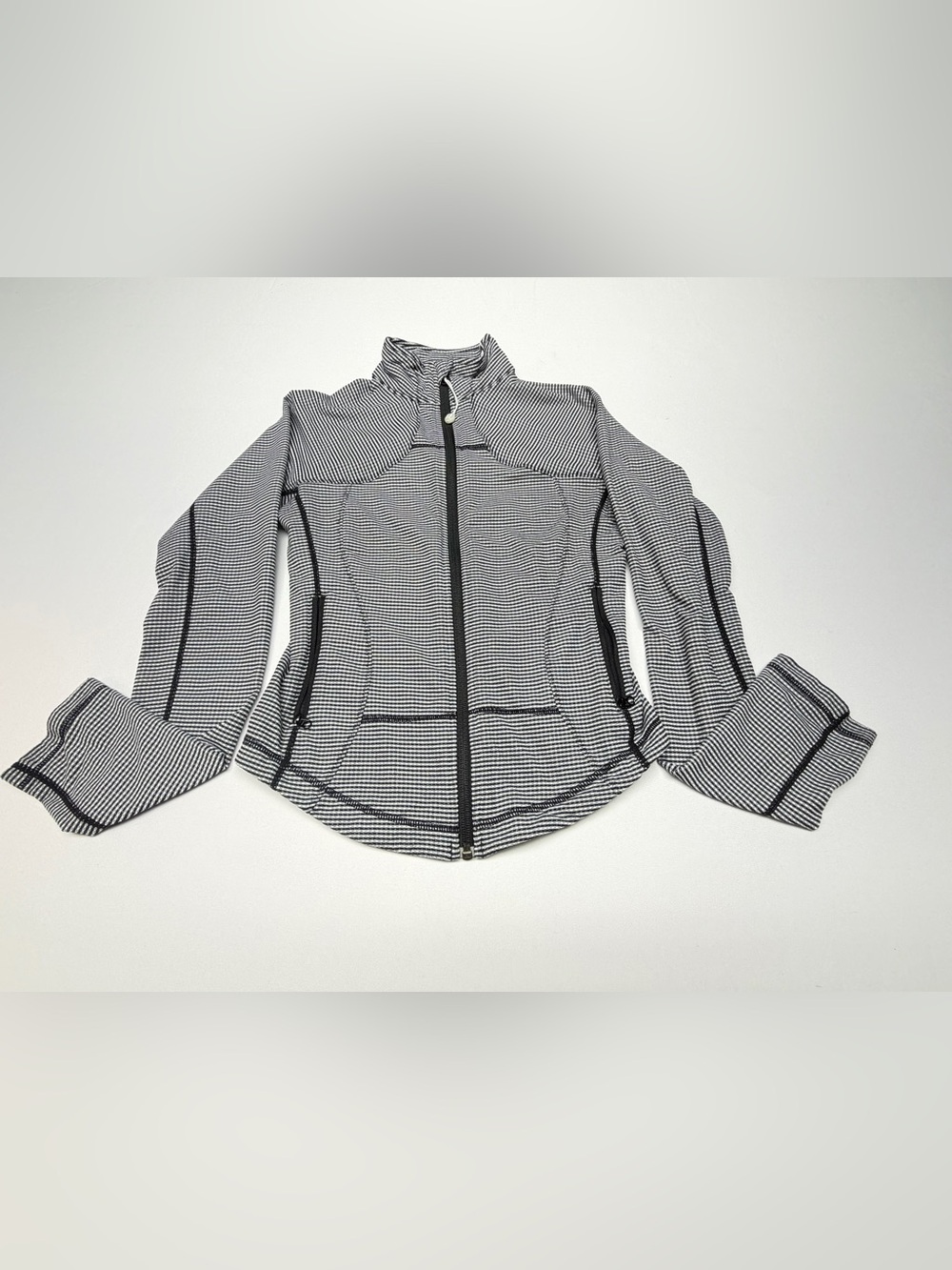 Lululemon Womens Size 6 Full Zip Jacket Black White Stripe Running Athletic